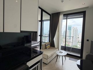 Wohnung zur Miete und zum Kauf mit 1 Zimmer in Khlong San, Bangkok