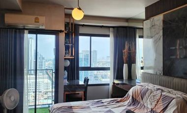 À vendre 1 chambre condo à Phra Khanong, Bangkok