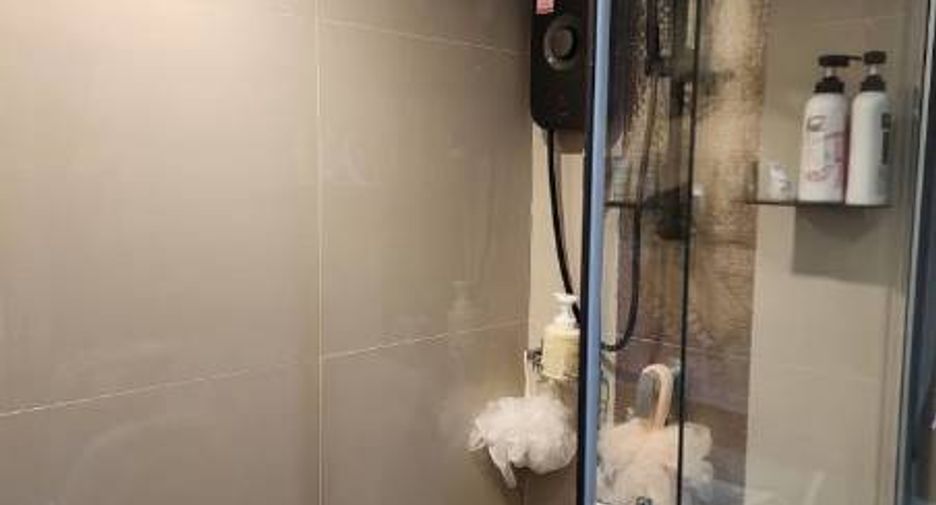 À vendre 1 chambre condo à Phra Khanong, Bangkok