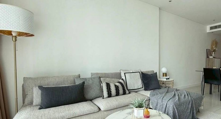 For sale 2 bedrooms condo in Khlong Toei, Bangkok