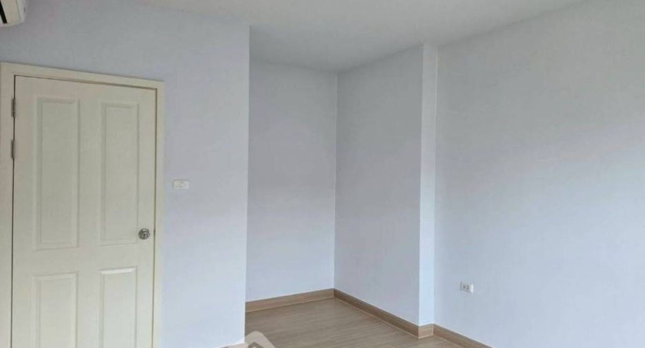 For sale 1 bed condo in Huai Khwang, Bangkok