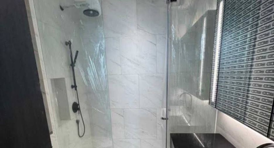 Wohnung zum Kauf mit 2 Zimmer in Sathon, Bangkok