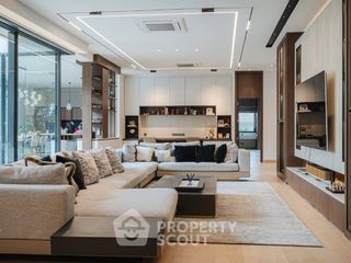 For rent and for sale 5 bedrooms condo in Wang Thonglang, Bangkok