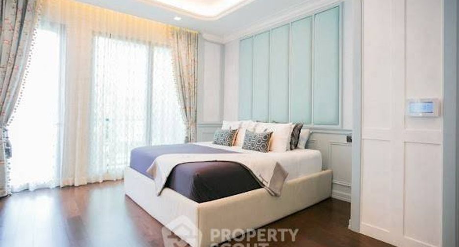 For sale 3 bedrooms house in Wang Thonglang, Bangkok