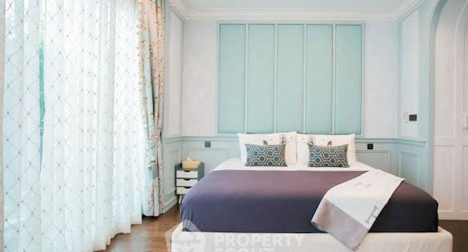 For sale 3 bedrooms house in Wang Thonglang, Bangkok