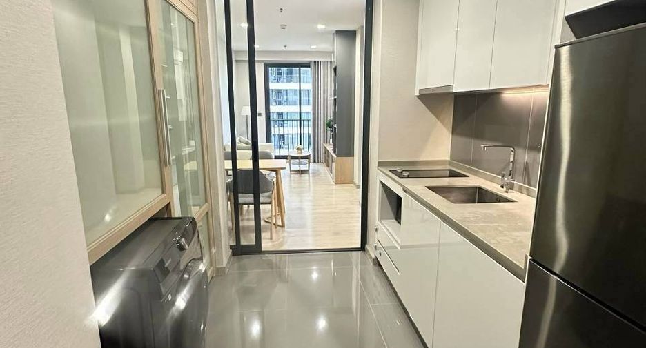 For rent and for sale 2 bedrooms condo in Watthana, Bangkok