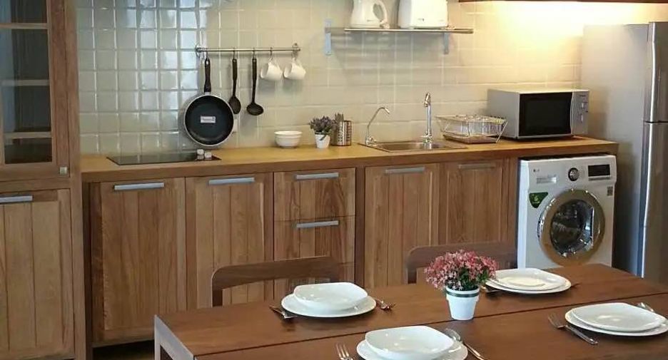 For sale 2 bedrooms condo in Khlong Toei, Bangkok