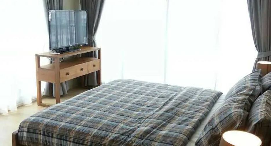 For sale 2 bedrooms condo in Khlong Toei, Bangkok