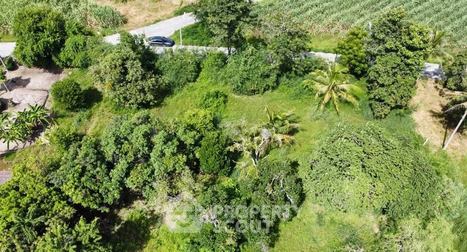 À vendre 1 chambre maison à Ban Bueng, Chonburi