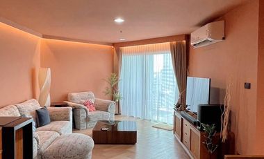 À vendre 2 chambres condo à Huai Khwang, Bangkok