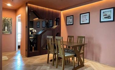 À vendre 2 chambres condo à Huai Khwang, Bangkok