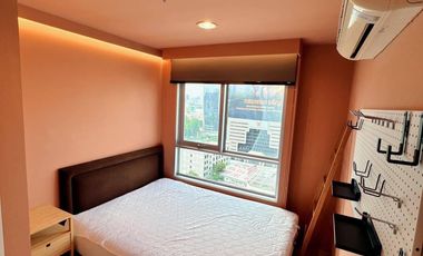 À vendre 2 chambres condo à Huai Khwang, Bangkok