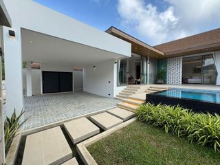 For rent 4 bedrooms villa in Mueang Phuket, Phuket