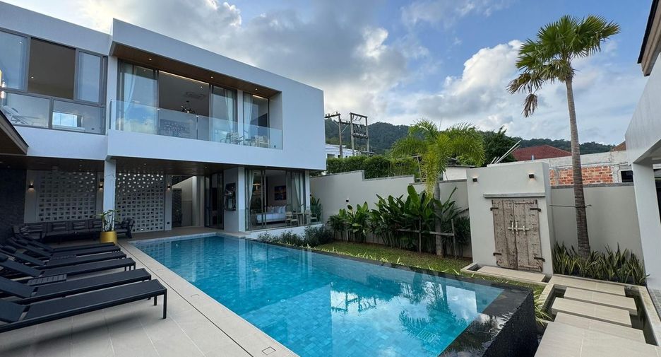 For rent 4 bedrooms villa in Mueang Phuket, Phuket