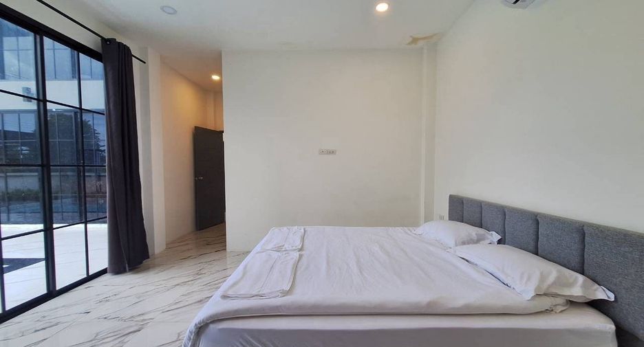 For rent 3 bedrooms villa in Hua Hin, Prachuap Khiri Khan