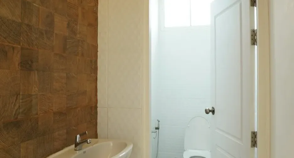 For sale 3 bedrooms retail Space in Mueang Chiang Mai, Chiang Mai