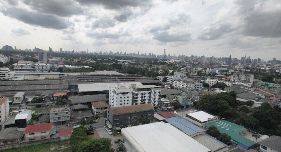 À vendre 2 chambres condo à Bang Na, Bangkok