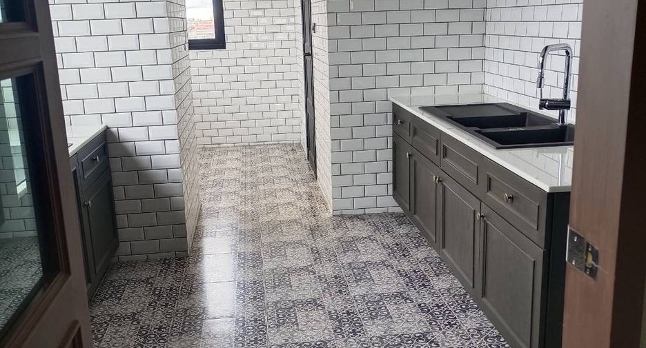 For sale 2 bedrooms condo in Bang Na, Bangkok