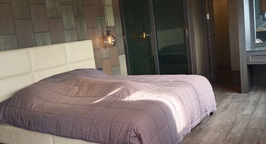 For sale 2 bedrooms condo in Bang Na, Bangkok