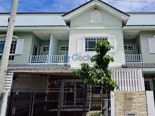 Haus zur Miete mit 3 Zimmer in Bang Lamung, Chonburi