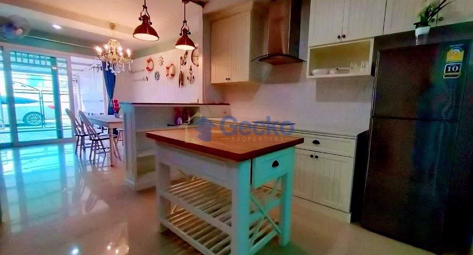 Haus zur Miete mit 3 Zimmer in Huay Yai, Pattaya