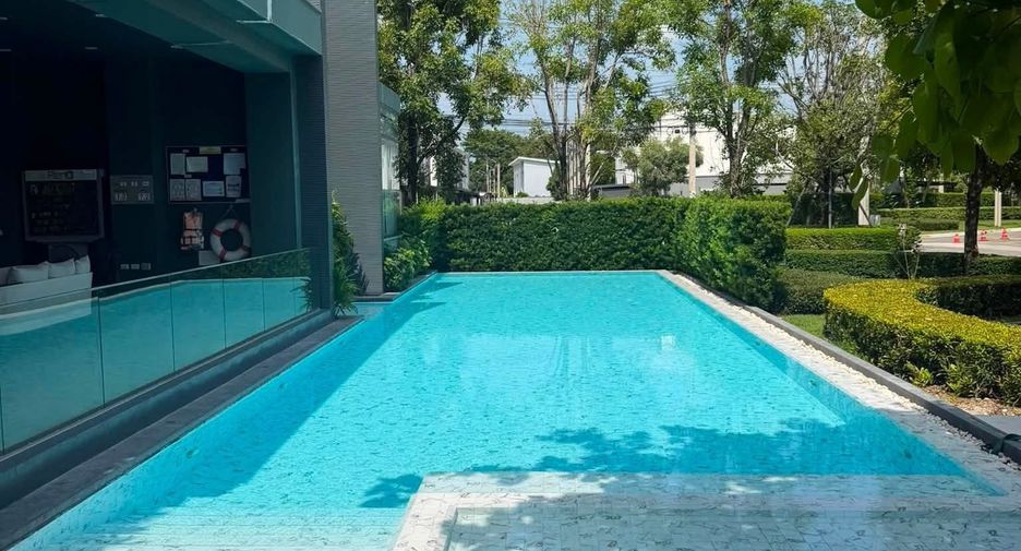 Casa adosada en venta de 3 habitaciones en Min Buri, Bangkok