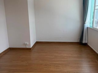 Casa adosada en venta de 3 habitaciones en Min Buri, Bangkok