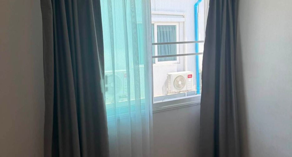 Casa adosada en venta de 3 habitaciones en Min Buri, Bangkok