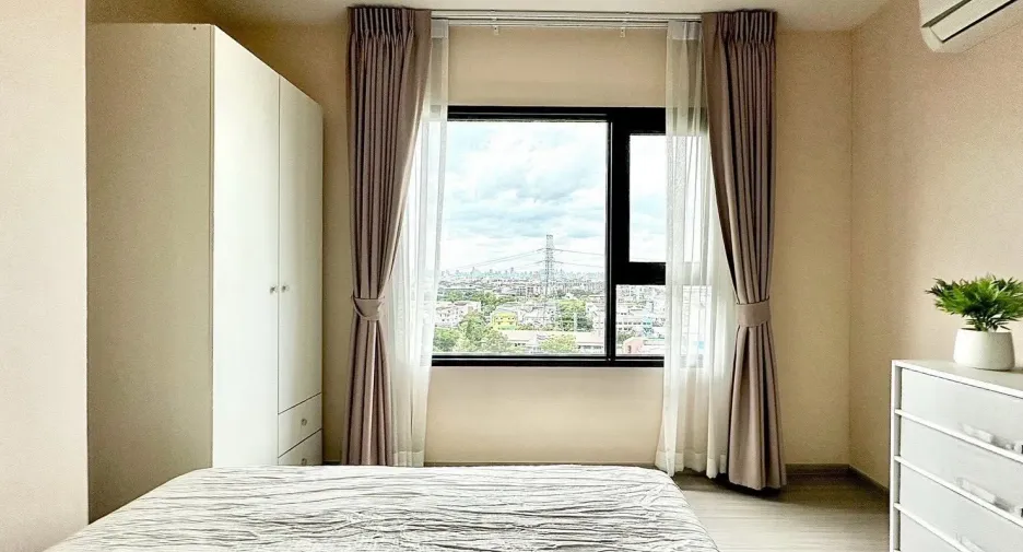 For sale 2 bedrooms condo in Mueang Samut Prakan, Samut Prakan