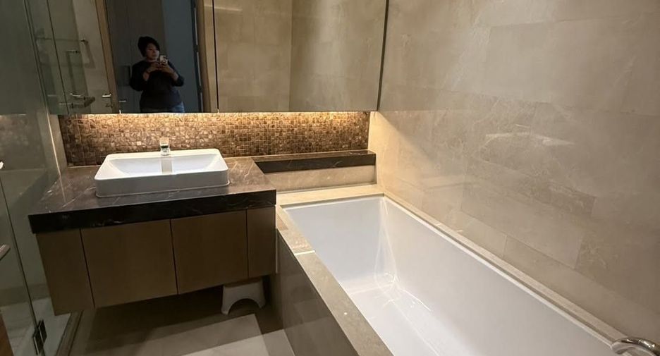 Condo en alquiler de 2 habitaciones en Pathum Wan, Bangkok