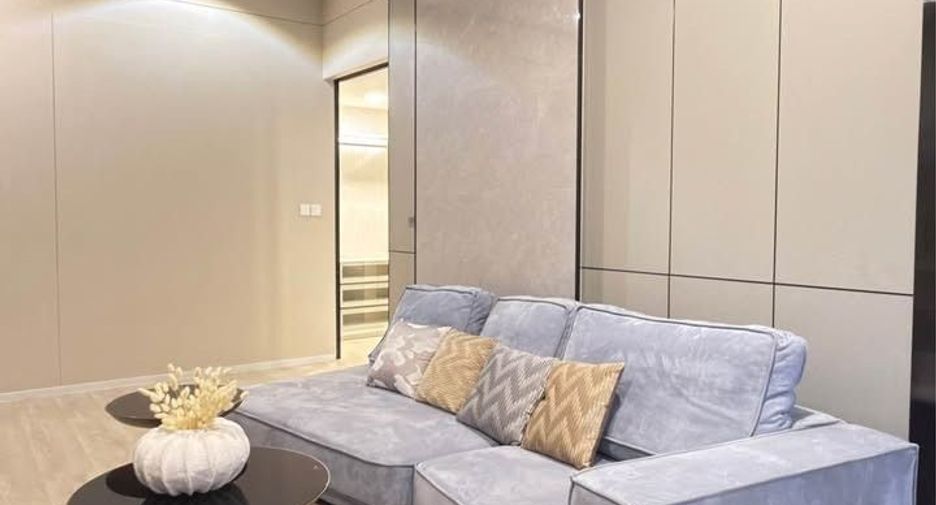 Casa en alquiler de 4 habitaciones en Saphan Sung, Bangkok