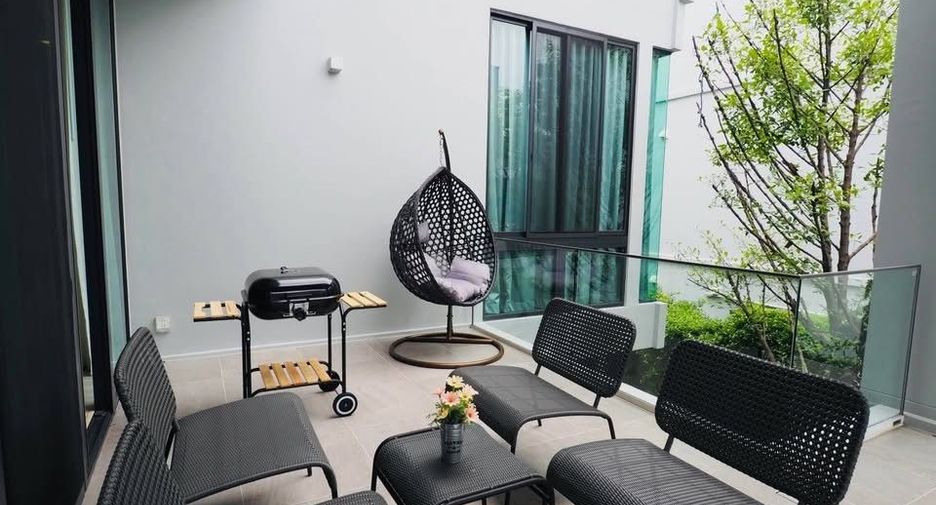 Casa en alquiler de 4 habitaciones en Saphan Sung, Bangkok
