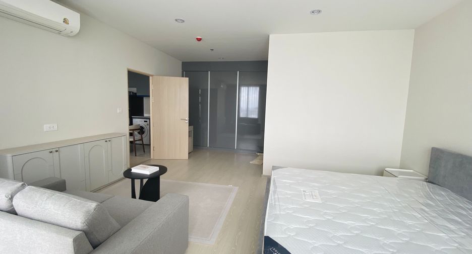 For rent 2 bedrooms condo in Bang Na, Bangkok