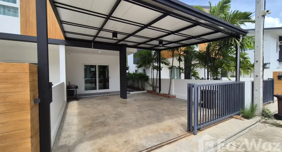 For rent 2 bedrooms townhouse in Thalang, Phuket