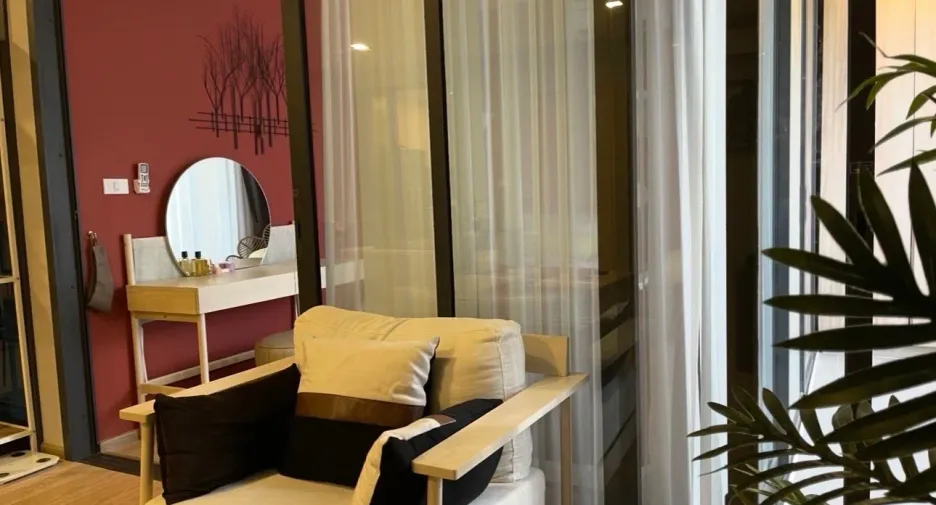 Condo en venta y en alquiler de 3 habitaciones en Ratchathewi, Bangkok