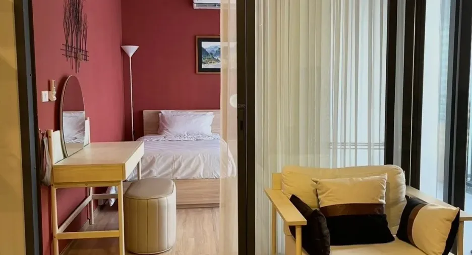 Condo en venta y en alquiler de 3 habitaciones en Ratchathewi, Bangkok