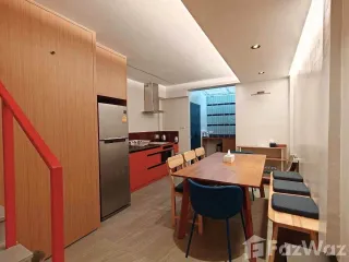 For rent 4 ベッドルーム retail Space in Phra Khanong, Bangkok