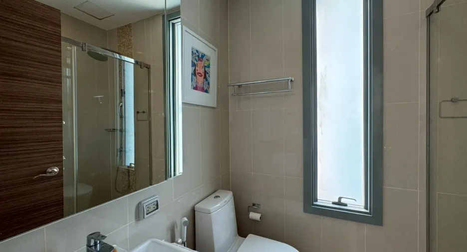 For rent 2 bedrooms condo in Watthana, Bangkok