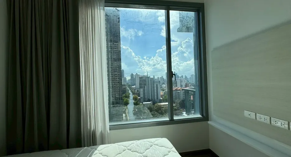 For rent 2 bedrooms condo in Watthana, Bangkok