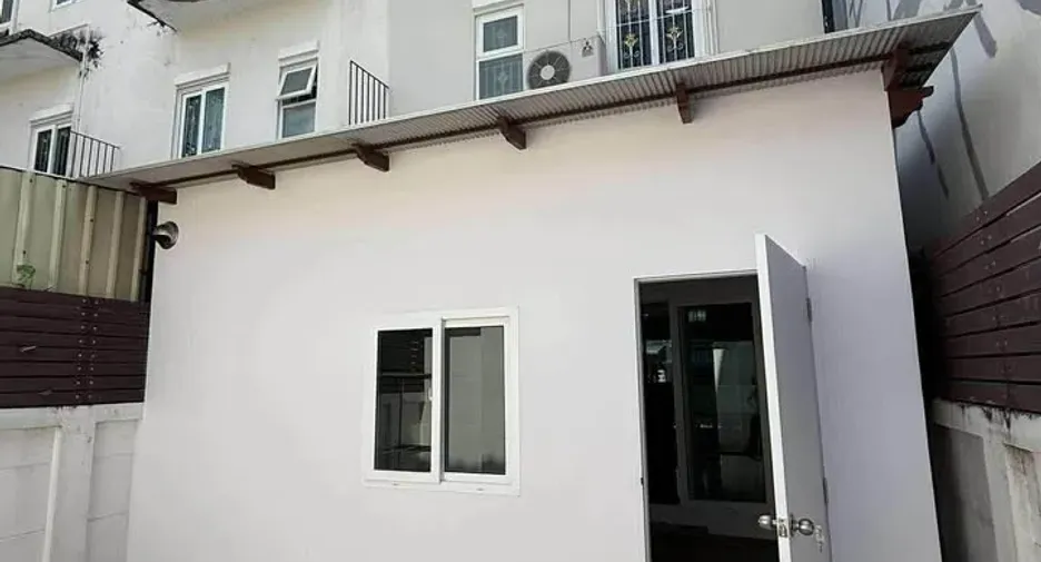 Casa en alquiler de 3 habitaciones en Phasi Charoen, Bangkok