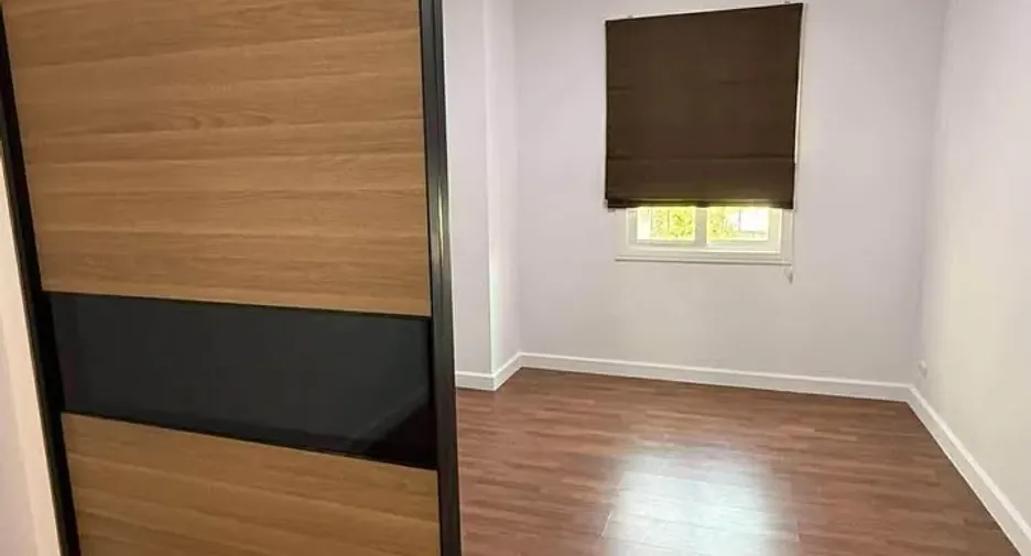 Casa en alquiler de 3 habitaciones en Phasi Charoen, Bangkok