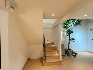 Casa adosada en venta de 3 habitaciones en Huai Khwang, Bangkok