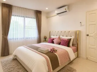 For rent 4 bedrooms villa in Bang Lamung, Chonburi