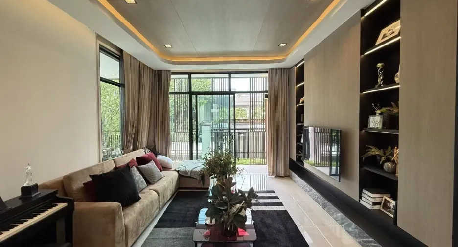 出租 4 卧室 独立屋 在 Bang Phli, Samut Prakan