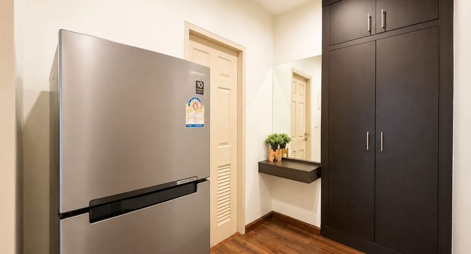 For rent 2 bedrooms condo in Ratchathewi, Bangkok