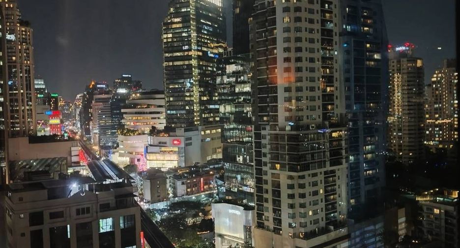 À louer 2 chambres condo à Khlong Toei, Bangkok