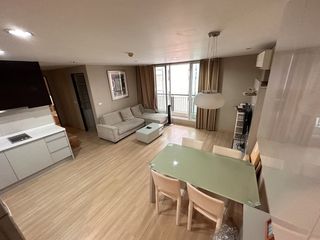 For sale 2 ベッドルーム condo in Pathum Wan, Bangkok