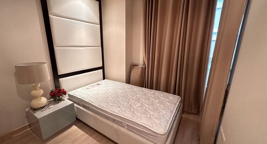 For sale 2 ベッドルーム condo in Pathum Wan, Bangkok