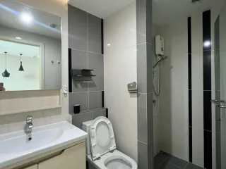 For sale 1 bed condo in Suan Luang, Bangkok