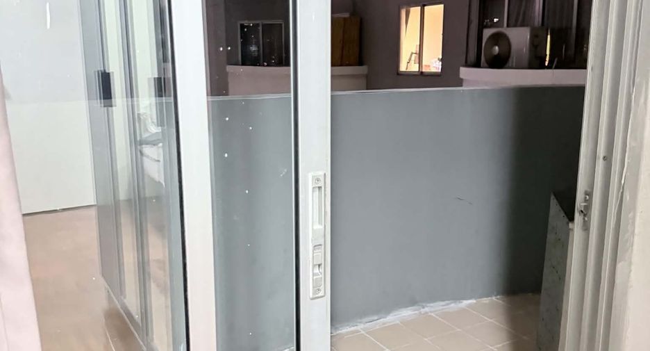 Wohnung zur Miete mit 2 Zimmer in Watthana, Bangkok